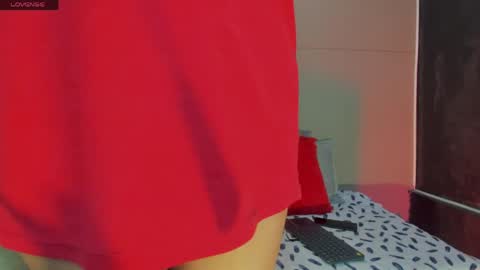 Snapshot of nicole_and_thiago1 chatting on 05/18/26, 10:59 nicole_and_thiago1 online show from 05/18/26, 10:59