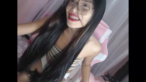 nicole_ashley69 online show from 01/06/26, 12:42