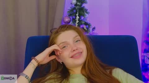 Snapshot of nicole_broown chatting on 12/15/24, 03:02 Nicole online show from 12/15/24, 03:02