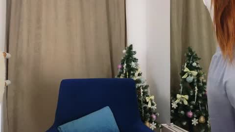 Snapshot of nicole_broown chatting on 12/21/24, 09:04 Nicole online show from 12/21/24, 09:04