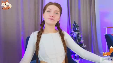 Snapshot of nicole_broown chatting on 12/22/24, 12:07 Nicole online show from 12/22/24, 12:07