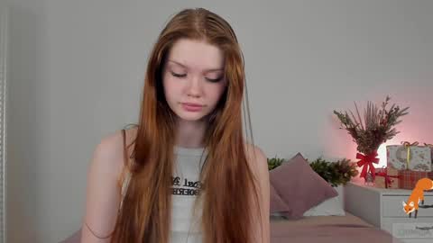 Snapshot of nicole_broown chatting on 12/24/24, 03:27 Nicole online show from 12/24/24, 03:27