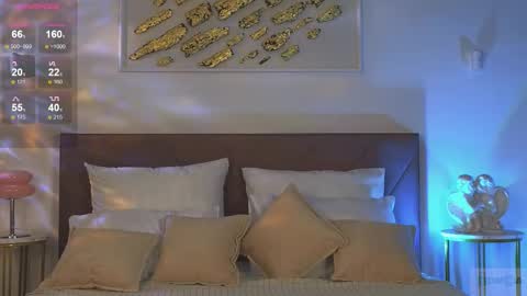 Snapshot of nicole_broown chatting on 10/17/25, 09:06 Nicole online show from 10/17/25, 09:06