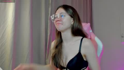 GMT7TueWedThSu 0300am-0900am. Sa 1000am-0400pm online show from 02/17/25, 09:08