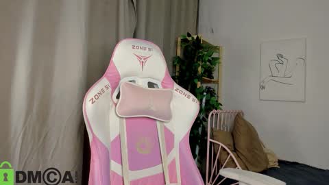 GMT7TueWedThSu 0300am-0900am. Sa 1000am-0400pm online show from 10/23/25, 08:18