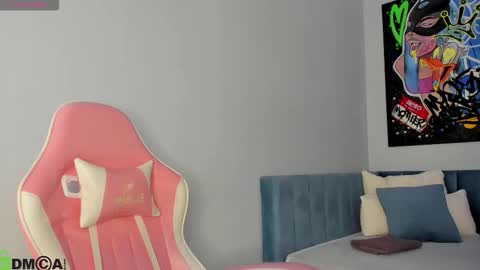 GMT7TueWedThSu 0300am-0900am. Sa 1000am-0400pm online show from 12/16/25, 12:15