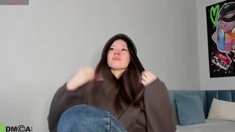 GMT7TueWedThSu 0300am-0900am. Sa 1000am-0400pm online show from 12/18/25, 11:44