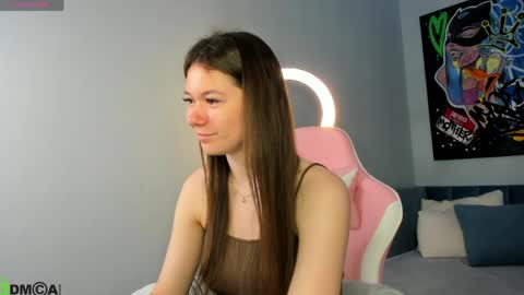Snapshot of nicole_charm chatting on 06/08/26, 11:49 GMT7TueWedThSu 0300am-0900am. Sa 1000am-0400pm online show from 06/08/26, 11:49