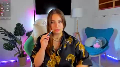 Snapshot of nicole_de_lux chatting on 07/28/26, 11:17 Nicole De Lux online show from 07/28/26, 11:17