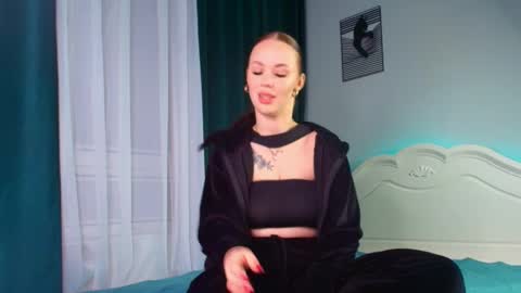 Surprisingly my name is exactly Nicole online show from 03/27/26, 03:56