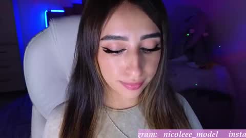 Nicole online show from 11/18/25, 12:38