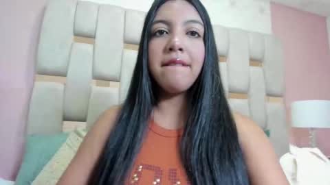 nicole_fisherr online show from 12/21/25, 04:52