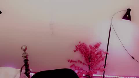 Snapshot of nicole_g0ld_ chatting on 01/20/25, 05:48 Nicole online show from 01/20/25, 05:48