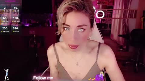 Nicole online show from 04/18/26, 09:59