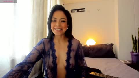 Snapshot of nicole_lustt chatting on 02/12/25, 02:32 Nicole online show from 02/12/25, 02:32