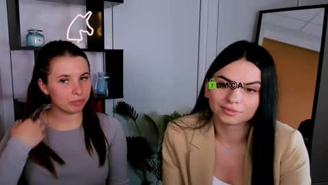 nicole_muah online show from 09/24/25, 09:23