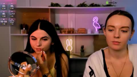 nicole_muah online show from 12/05/25, 08:34