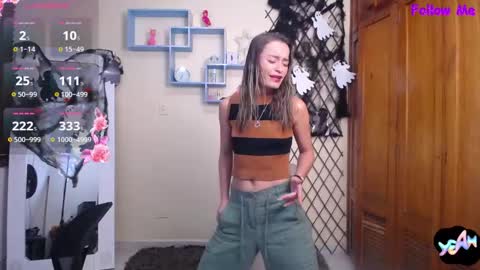 Nicole Santana online show from 10/24/25, 10:39