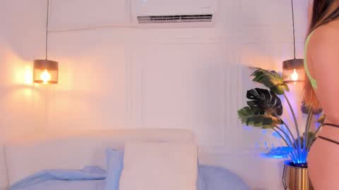 N A T A L I A online show from 02/27/26, 08:09