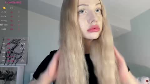 Mary online show from 02/18/25, 07:10