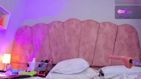 Nicole online show from 02/13/25, 07:24