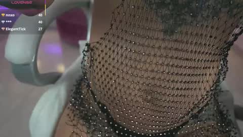 Nicole Crawft online show from 10/08/25, 07:44