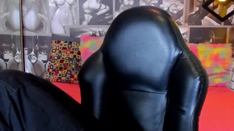 N i c o l e  online show from 01/30/25, 02:47