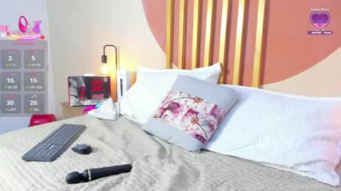 N i c o l e  online show from 09/26/25, 08:13