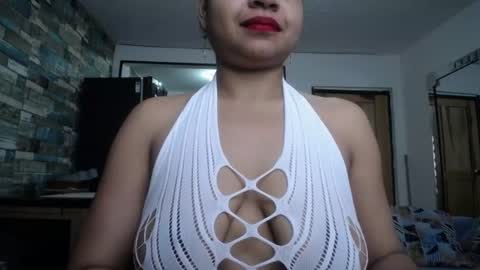 Snapshot of nicoleebon chatting on 06/23/26, 04:38 Nicole online show from 06/23/26, 04:38