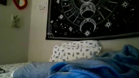 Snapshot of nicolegoodvibes00 chatting on 02/17/26, 12:01 Nicole online show from 02/17/26, 12:01