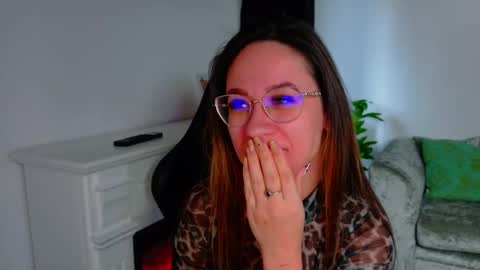 nicoleirisxxx online show from 02/10/26, 06:17