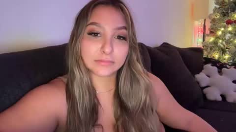 nicolelovesyou444 online show from 12/17/25, 05:30
