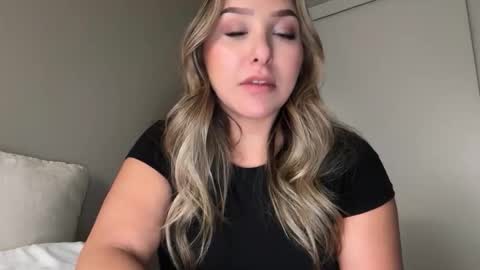 nicolelovesyou444 online show from 05/08/26, 10:48