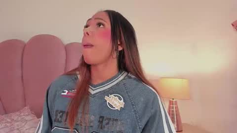 NICOLE online show from 11/20/25, 12:49