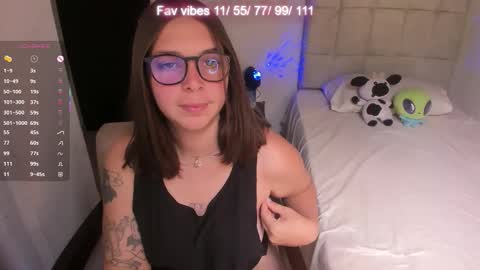 Snapshot of nicolepeachx chatting on 05/07/26, 04:12 Nicol independent model online show from 05/07/26, 04:12