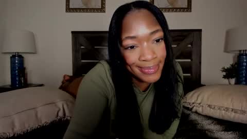 Nicole online show from 04/05/26, 02:53