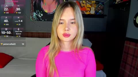 Nicoletta online show from 12/23/25, 01:47