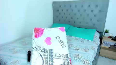  ELIZABETH  online show from 02/15/26, 02:03