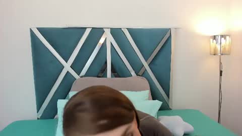 nicoll_89 online show from 06/14/26, 12:07