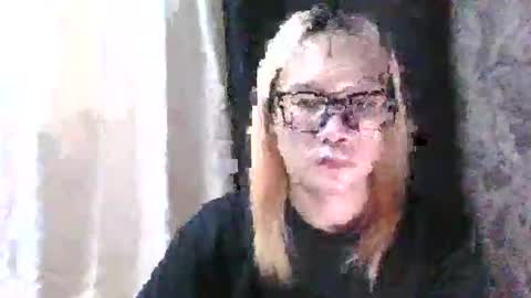 Nicolle online show from 04/19/26, 10:01