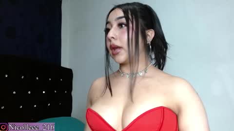 Nicolle online show from 12/15/25, 04:44