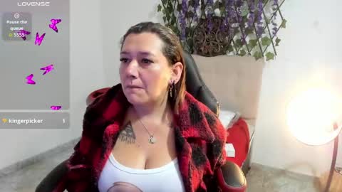 Daniela aponte online show from 04/14/26, 11:27