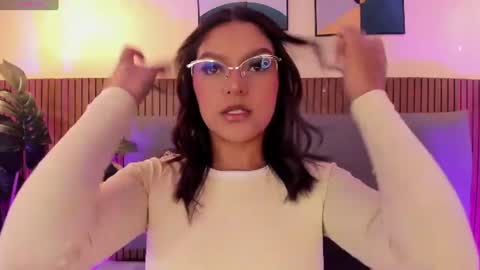 Snapshot of nicolleevan_ chatting on 07/15/26, 12:32 NICOLLE EVANS online show from 07/15/26, 12:32