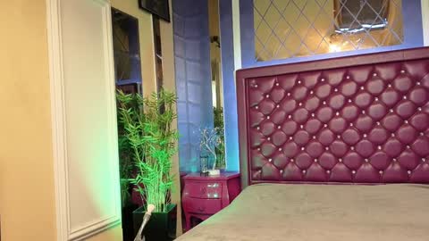 Nicolle online show from 12/10/24, 06:33