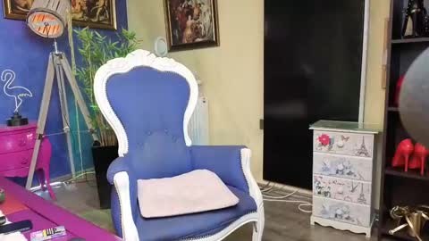 Nicolle online show from 03/05/25, 07:05