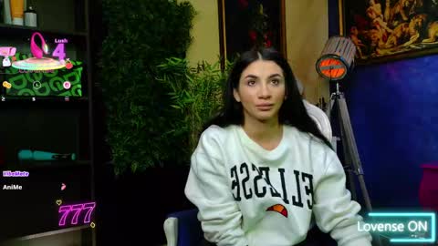 Snapshot of nicollepalmer chatting on 04/23/26, 10:14 Nicolle online show from 04/23/26, 10:14