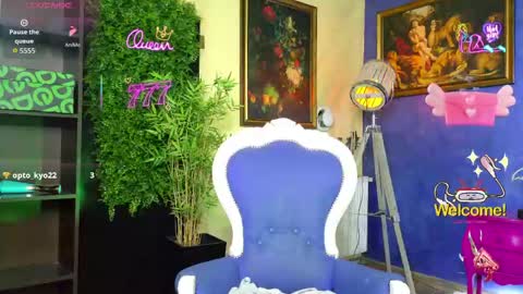 Snapshot of nicollepalmer chatting on 05/13/26, 08:12 Nicolle online show from 05/13/26, 08:12