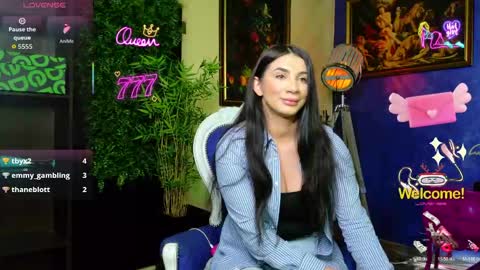 Snapshot of nicollepalmer chatting on 05/14/26, 08:15 Nicolle online show from 05/14/26, 08:15