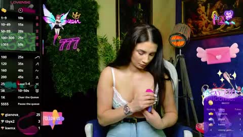 Snapshot of nicollepalmer chatting on 06/06/26, 02:33 Nicolle online show from 06/06/26, 02:33