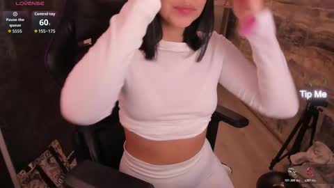 NicolRoss online show from 11/24/25, 05:56